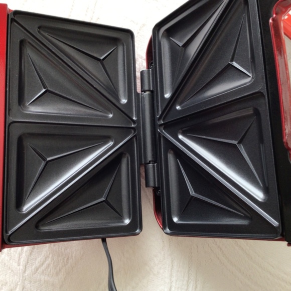 Electric sandwich maker NWT countertop toaster - Picture 8 of 16